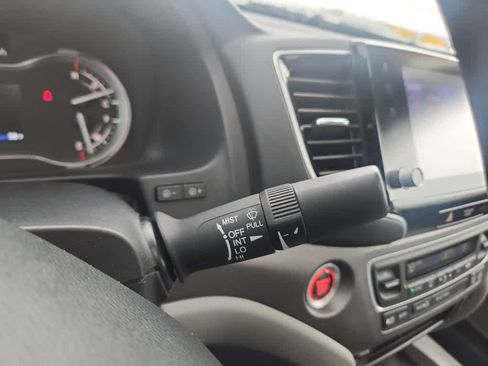 Certified 2021 Honda Ridgeline RTL image 32