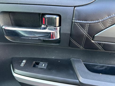 Used 2015 Toyota Tundra Platinum image 20