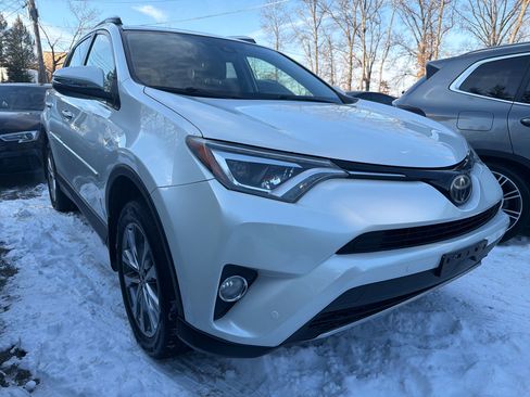 Used 2016 Toyota RAV4 Limited image 3