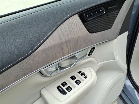 Certified 2023 Volvo XC90 B6 Ultimate w/ Protection Package AWD/4WD image 10