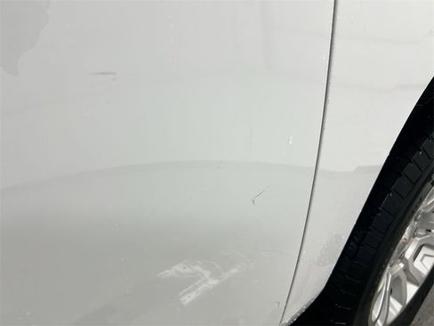 Used 2019 GMC Yukon XL SLT image 32