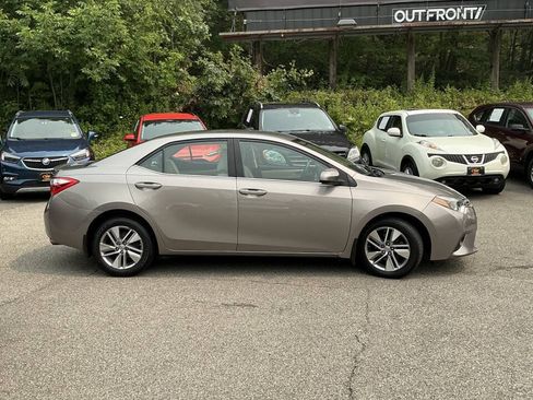 Used 2014 Toyota Corolla LE FWD image 6