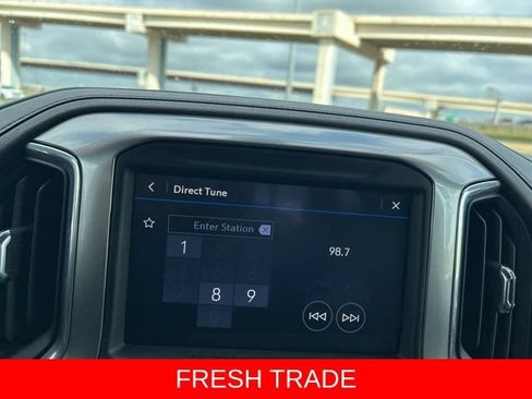 Used 2023 Chevrolet Silverado 2500 LTZ w/ LTZ Convenience Package AWD/4WD image 25