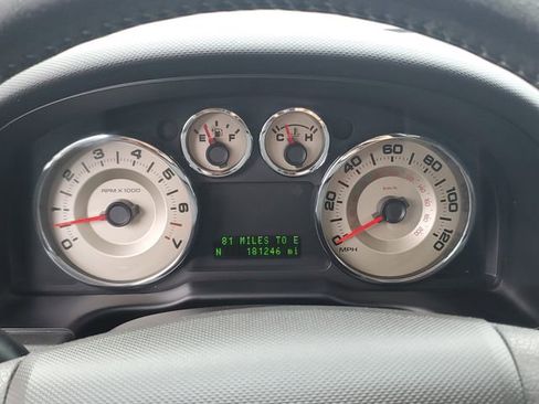 Used 2010 Ford Edge SEL image 15