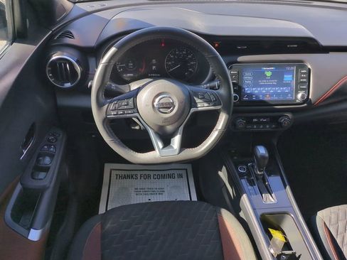 Used 2021 Nissan Kicks SR image 15