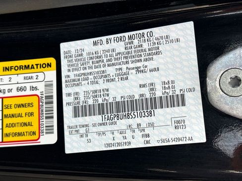 Used 2025 Ford Mustang Premium image 16