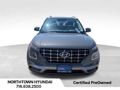 Used 2023 Hyundai Venue SEL w/ Cargo Package FWD image 6