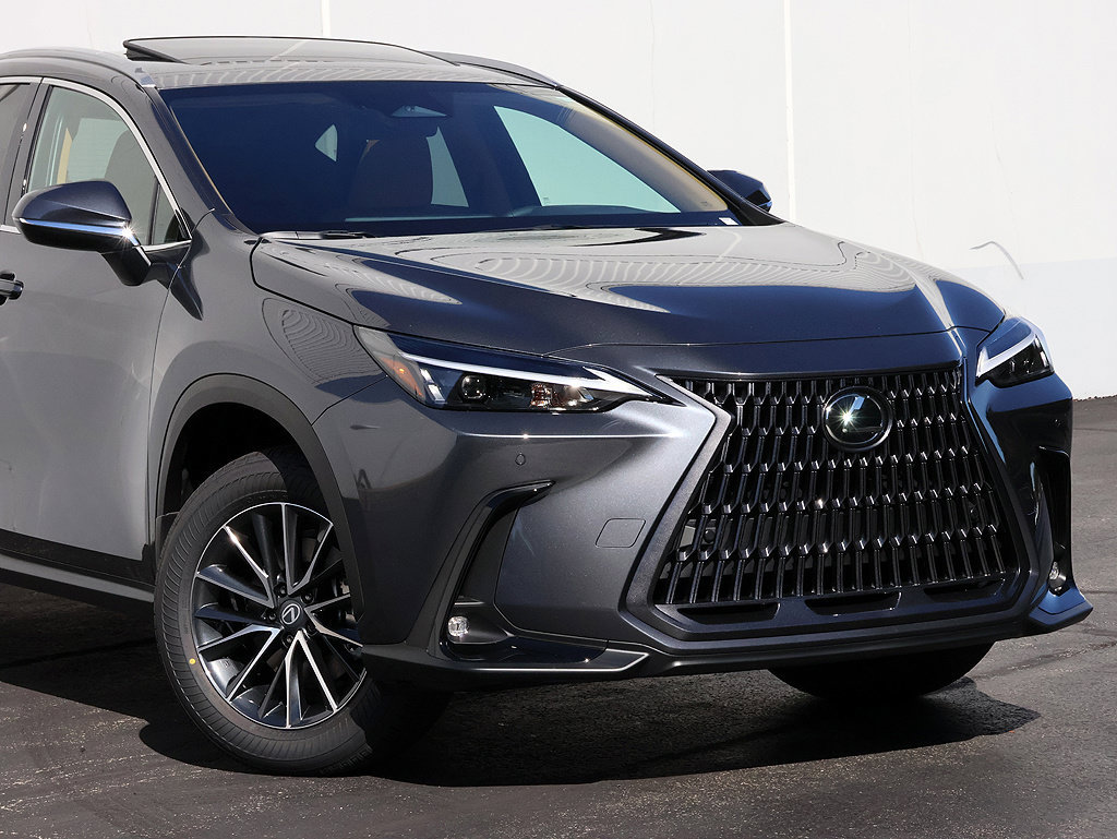 New 2026 Lexus NX 350 AWD w/ Premium Package image 2