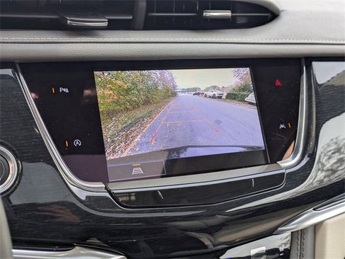 Used 2025 Cadillac XT6 Premium Luxury image 20