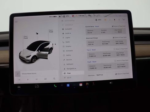 Used 2021 Tesla Model Y Long Range AWD/4WD image 10