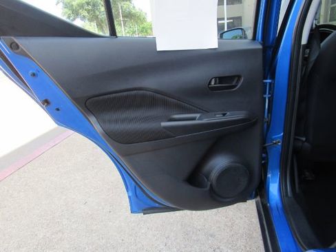 Used 2021 Nissan Kicks S image 13