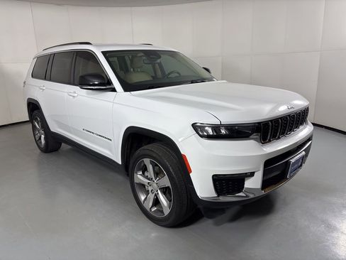 Used 2022 Jeep Grand Cherokee L Limited image 2