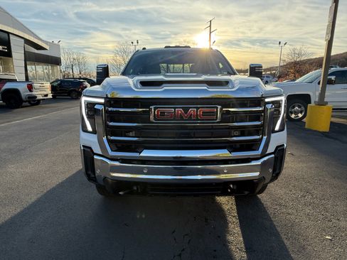New 2026 GMC Sierra 2500 SLT w/ Max Trailering Package image 8