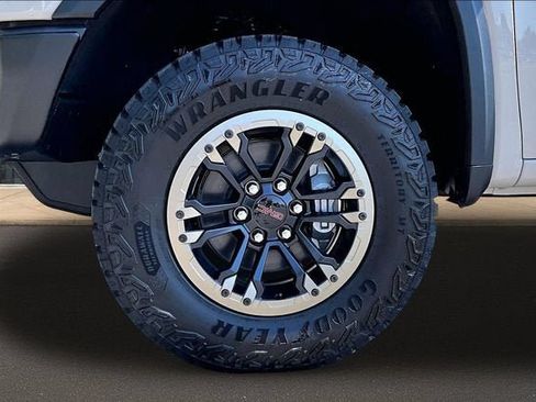 New 2026 GMC Sierra 1500 AT4X AWD/4WD image 13