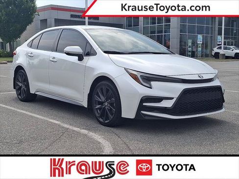 Certified 2023 Toyota Corolla SE w/ Carpet Mat Package (TMS) FWD image 1