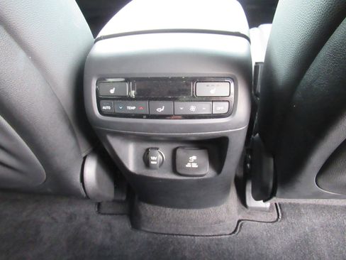 Used 2022 Hyundai Palisade SEL w/ 8P Bench Seat Package FWD image 15