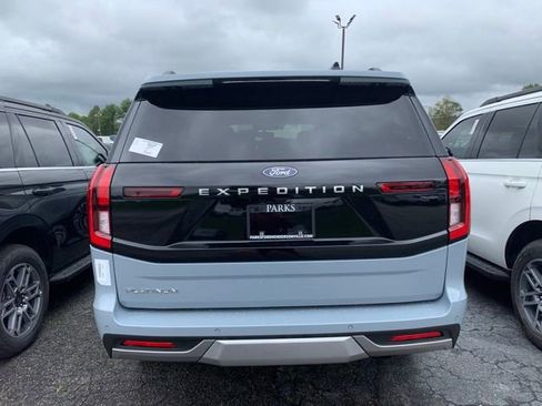 New 2025 Ford Expedition Platinum w/ Driver's Package image 20