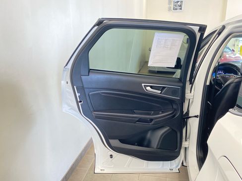 Used 2024 Ford Edge Titanium w/ Equipment Group 301A AWD/4WD image 10