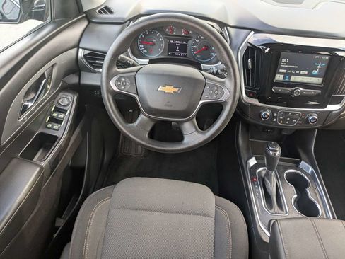 Used 2019 Chevrolet Traverse LS FWD image 17