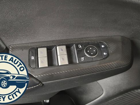 Used 2022 Mitsubishi Outlander SE image 20