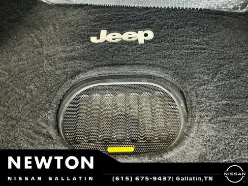 Used 2017 Jeep Wrangler Unlimited Sport w/ Quick Order Package 24S AWD/4WD image 9