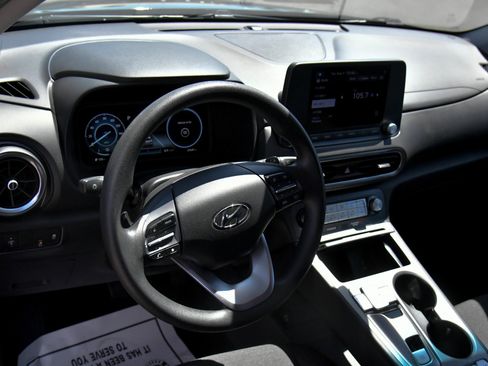 Used 2023 Hyundai Kona SE w/ Cargo Package FWD image 16