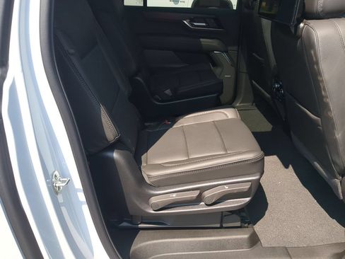 Used 2026 GMC Yukon XL Denali w/ Denali Reserve Package AWD/4WD image 28