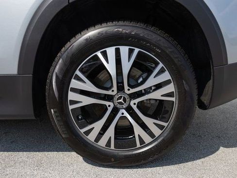 Certified 2025 Mercedes-Benz GLB 250 image 7