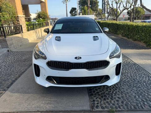 Used 2019 Kia Stinger GT1 RWD image 2