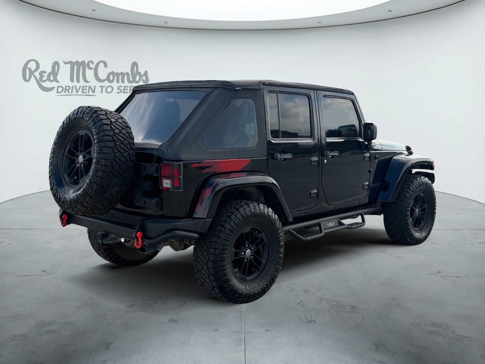 Used 2017 Jeep Wrangler Unlimited Sahara AWD/4WD image 5