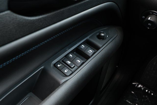 New 2026 Jeep Compass Latitude AWD/4WD image 21