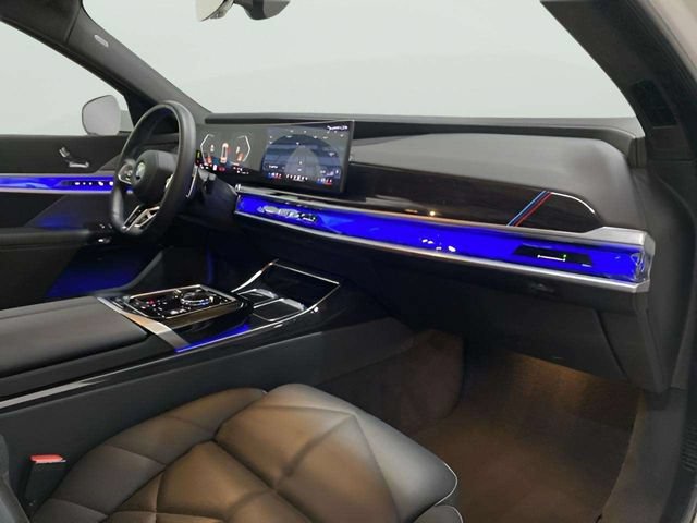 Used 2026 BMW 740i RWD image 79