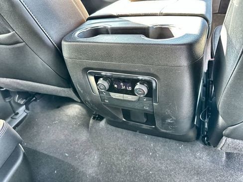 New 2026 Chevrolet Suburban High Country AWD/4WD image 30
