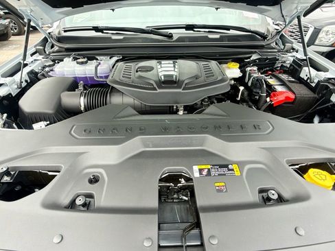 New 2026 Jeep Grand Wagoneer Limited AWD/4WD image 34