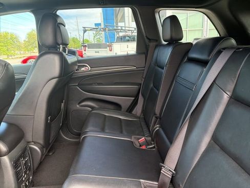 Used 2022 Jeep Grand Cherokee Limited image 8