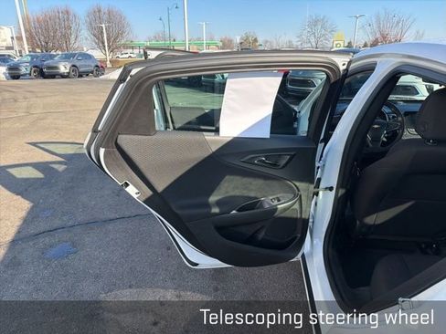 Used 2024 Chevrolet Malibu LT image 28