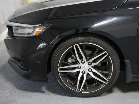 Used 2021 Honda Accord Touring image 5
