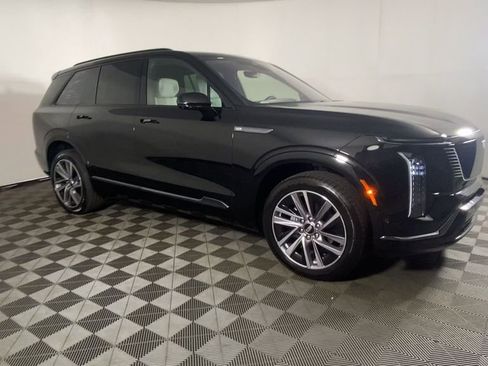 New 2026 Cadillac Vistiq Sport w/ LPO, Floor Liner Package image 3