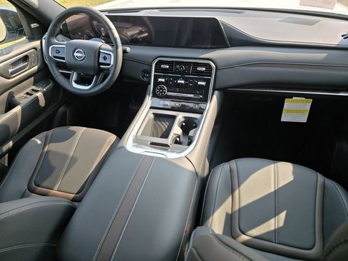 New 2025 Nissan Armada SL w/ Captain's Chari Seat Package image 14