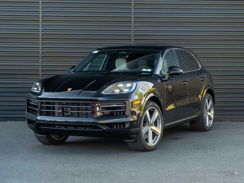 New 2026 Porsche Cayenne image 1