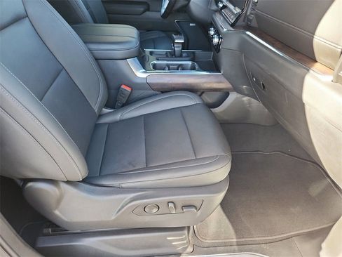 Used 2023 GMC Sierra 1500 SLT w/ SLT Convenience Package image 11