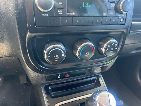 Used 2017 Jeep Patriot Sport w/ Power Value Group FWD image 19