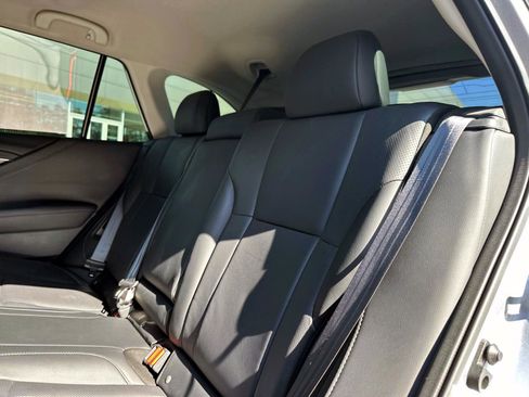 Used 2022 Subaru Outback Limited w/ Popular Package #2 image 15