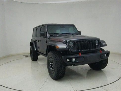 Used 2025 Jeep Wrangler Unlimited Rubicon image 64