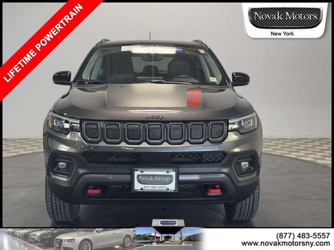 Used 2022 Jeep Compass Trailhawk w/ Trailhawk Elite Group AWD/4WD image 2