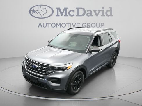 Used 2021 Ford Explorer XLT RWD image 34