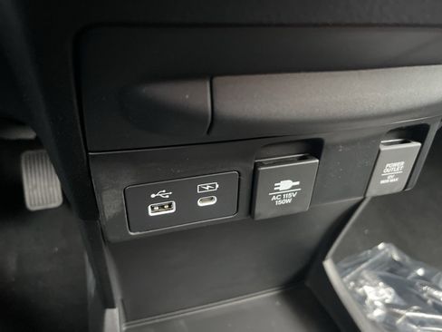 New 2026 Honda Odyssey Touring image 34