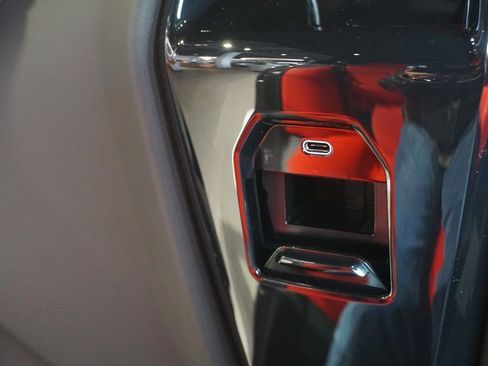 New 2026 BMW M5 Touring image 19