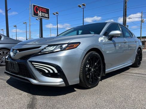 Used 2023 Toyota Camry XSE image 14