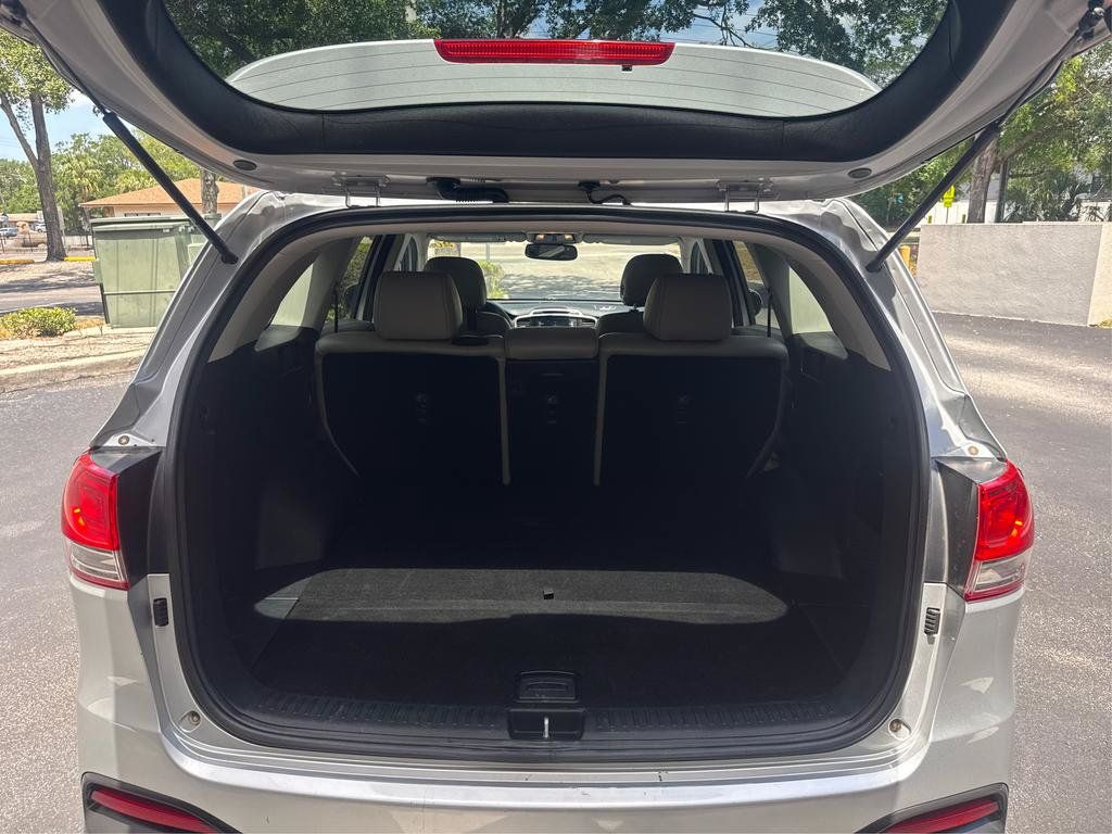 Used 2018 Kia Sorento L FWD image 12